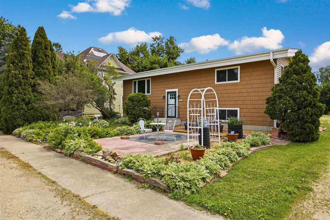 100 Rohrback Morley IA 52312