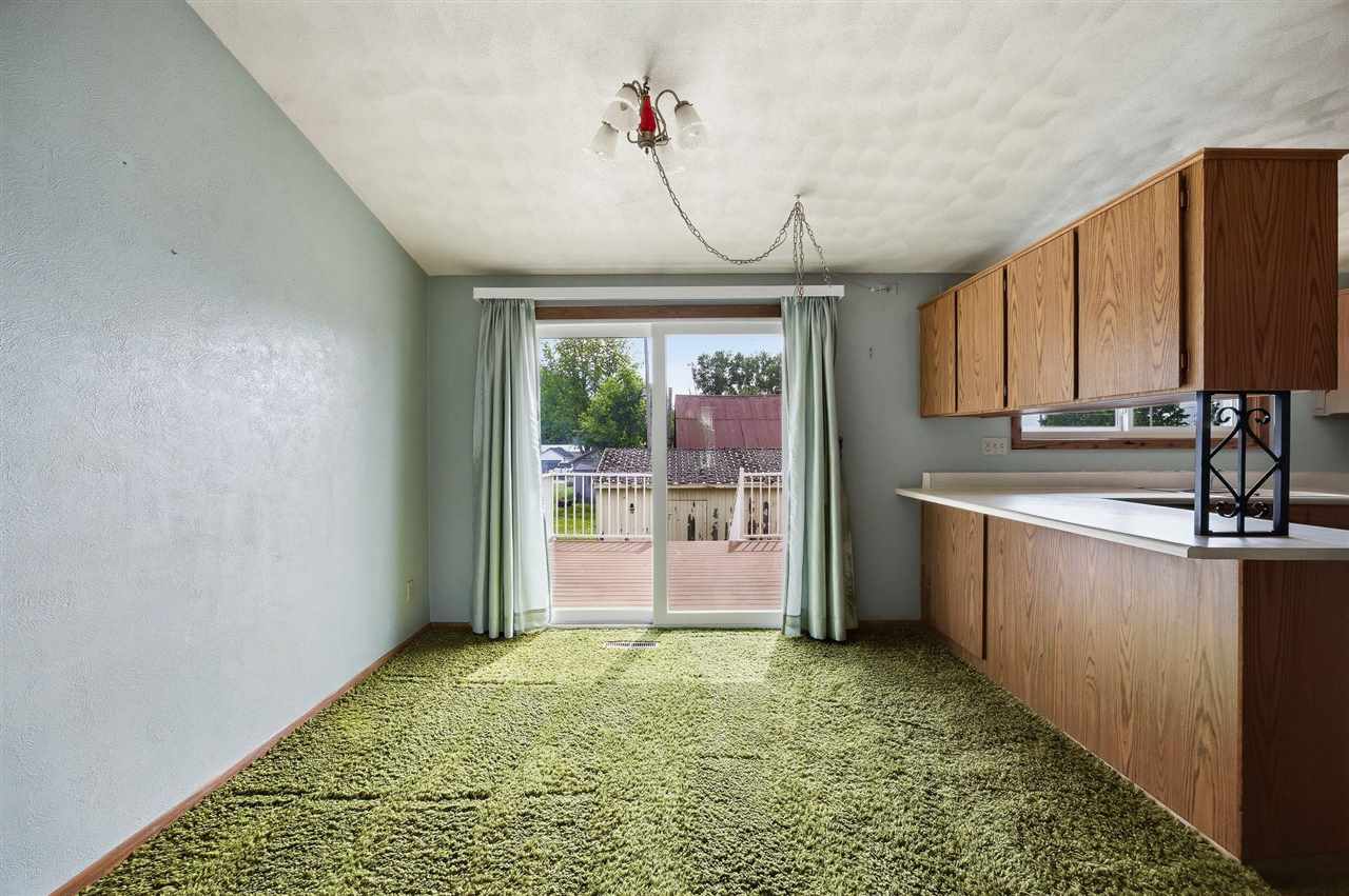 100 Rohrback Morley IA 52312
