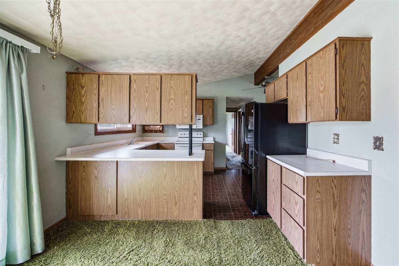 100 Rohrback Morley IA 52312