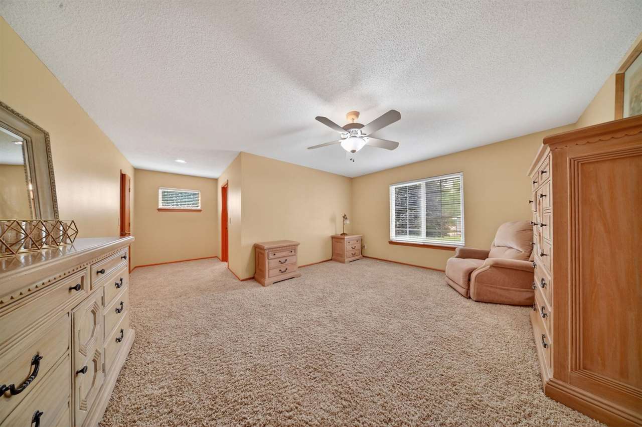 7 Phyliss Place Iowa City IA 52245