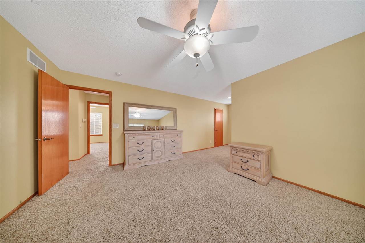 7 Phyliss Place Iowa City IA 52245