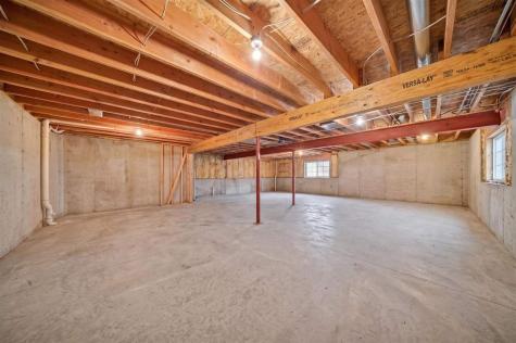 7 Phyliss Place Iowa City IA 52245