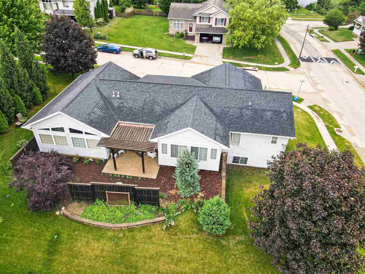 7 Phyliss Place Iowa City IA 52245