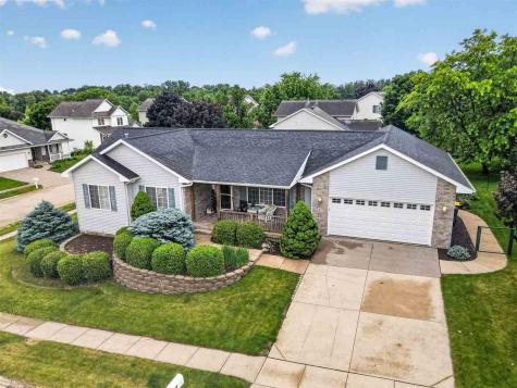 7 Phyliss Place Iowa City IA 52245