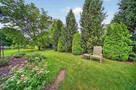 7 Phyliss Place Iowa City IA 52245