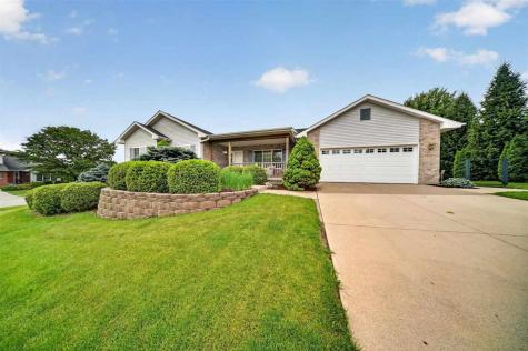 7 Phyliss Place Iowa City IA 52245