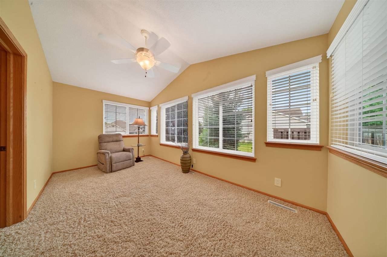 7 Phyliss Place Iowa City IA 52245