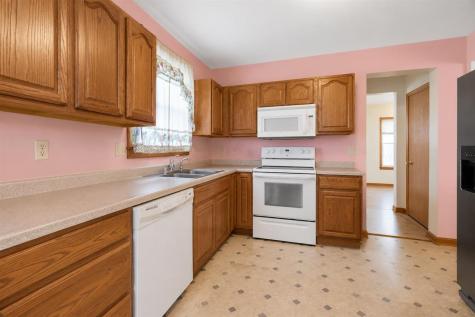 1722 Ellis Boulevard NW Cedar Rapids IA 52405