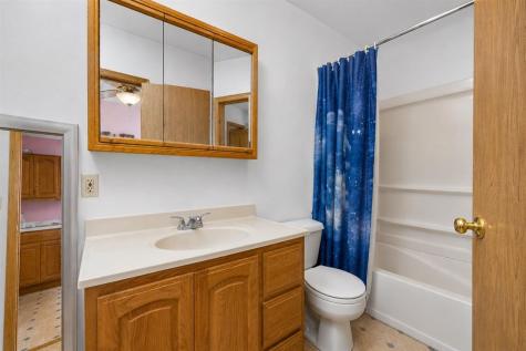 1722 Ellis Boulevard NW Cedar Rapids IA 52405