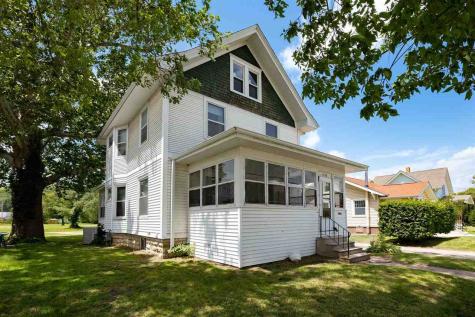 1722 Ellis Boulevard NW Cedar Rapids IA 52405