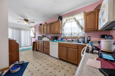 1722 Ellis Boulevard NW Cedar Rapids IA 52405
