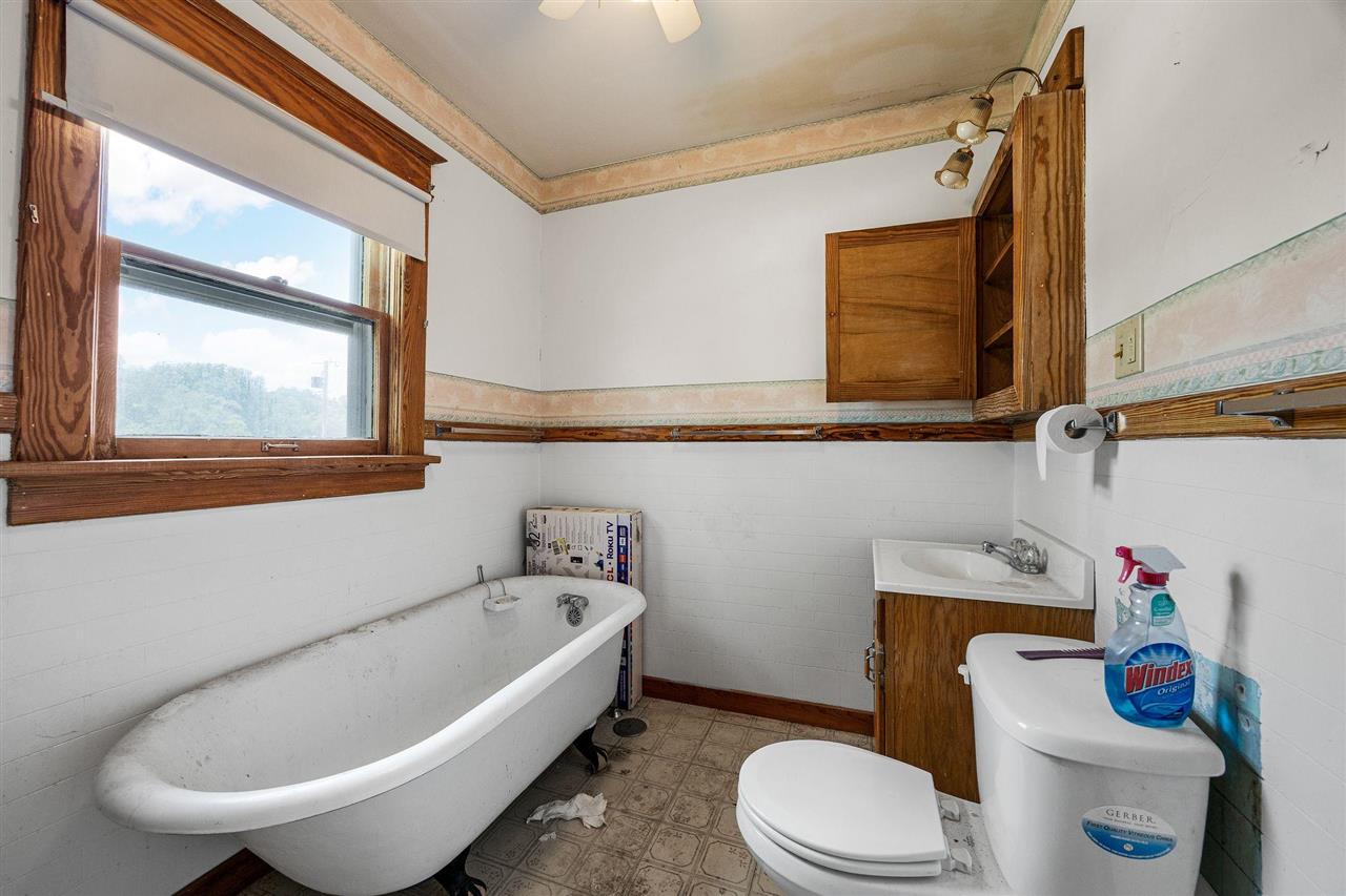 1722 Ellis Boulevard NW Cedar Rapids IA 52405