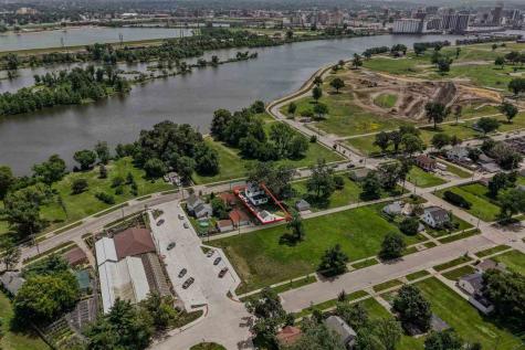 1722 Ellis Boulevard NW Cedar Rapids IA 52405