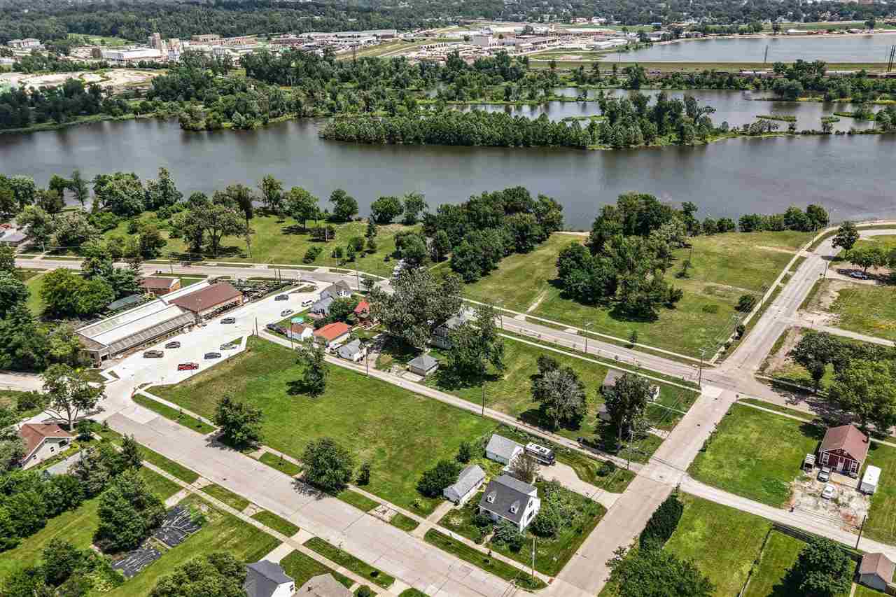 1722 Ellis Boulevard NW Cedar Rapids IA 52405