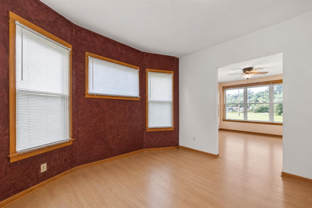 1722 Ellis Boulevard NW Cedar Rapids IA 52405