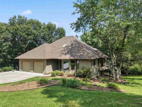 20 NE Eastview Place Iowa City IA 52240