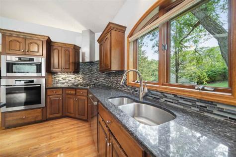20 NE Eastview Place Iowa City IA 52240