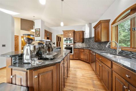 20 NE Eastview Place Iowa City IA 52240
