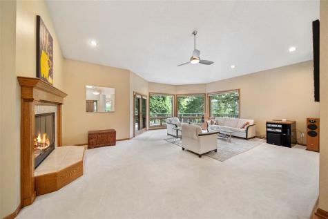 20 NE Eastview Place Iowa City IA 52240