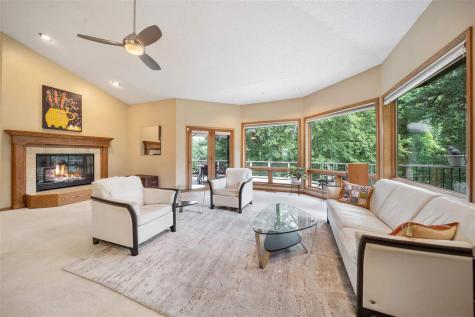 20 NE Eastview Place Iowa City IA 52240