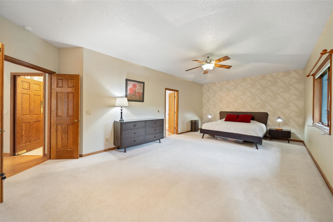 20 NE Eastview Place Iowa City IA 52240