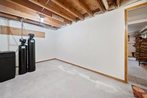 20 NE Eastview Place Iowa City IA 52240