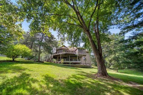 20 NE Eastview Place Iowa City IA 52240