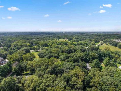 20 NE Eastview Place Iowa City IA 52240