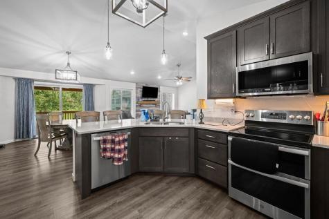 216 Parkview Drive Tipton IA 52772