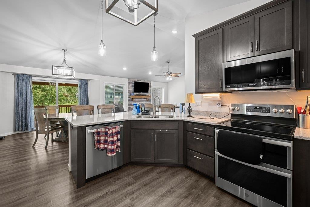 216 Parkview Drive Tipton IA 52772