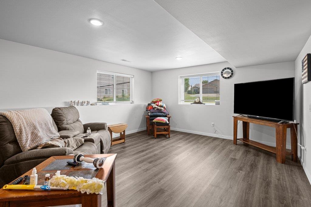 216 Parkview Drive Tipton IA 52772