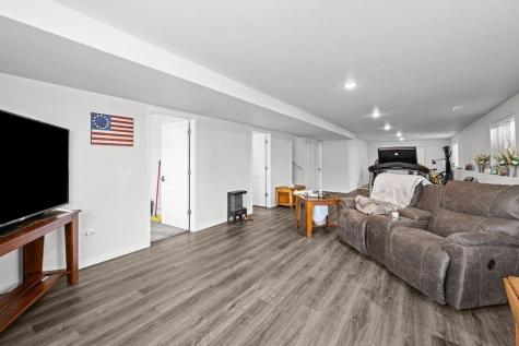 216 Parkview Drive Tipton IA 52772