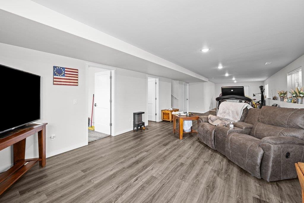 216 Parkview Drive Tipton IA 52772