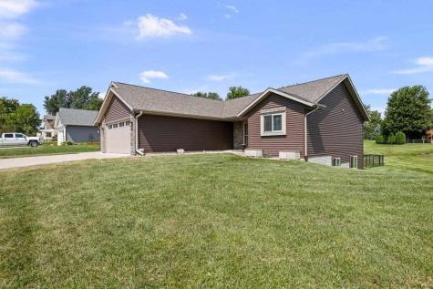 216 Parkview Drive Tipton IA 52772