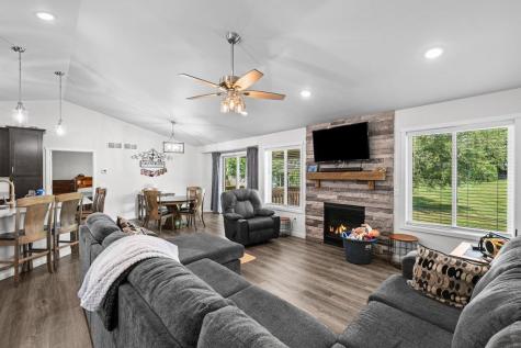 216 Parkview Drive Tipton IA 52772