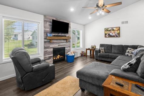 216 Parkview Drive Tipton IA 52772
