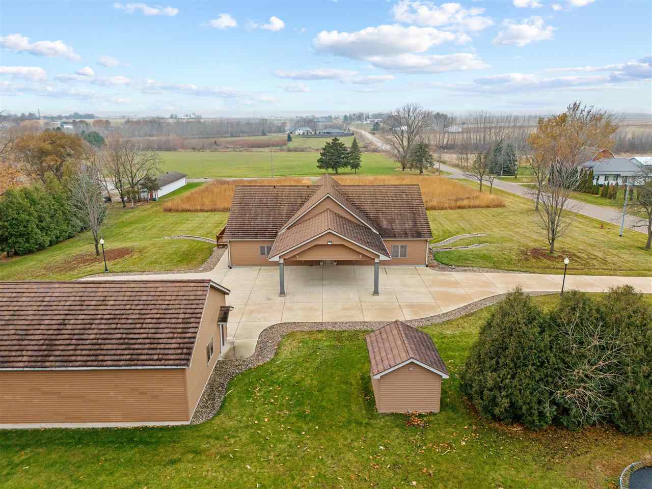 101 E 13th Street IA 50674