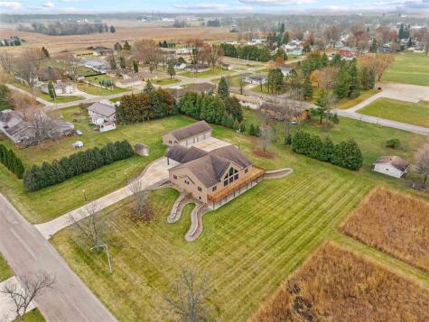 101 E 13th Street IA 50674