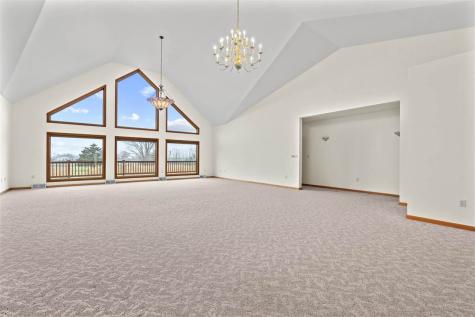 101 E 13th Street IA 50674