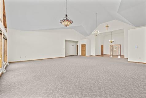 101 E 13th Street IA 50674