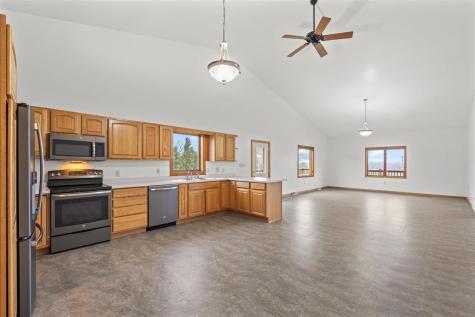 101 E 13th Street IA 50674
