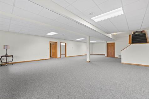 101 E 13th Street IA 50674
