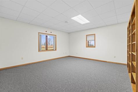 101 E 13th Street IA 50674
