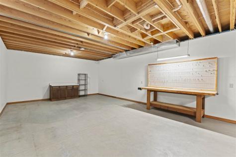 101 E 13th Street IA 50674