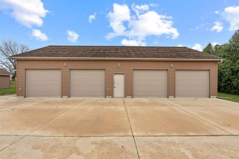 101 E 13th Street IA 50674