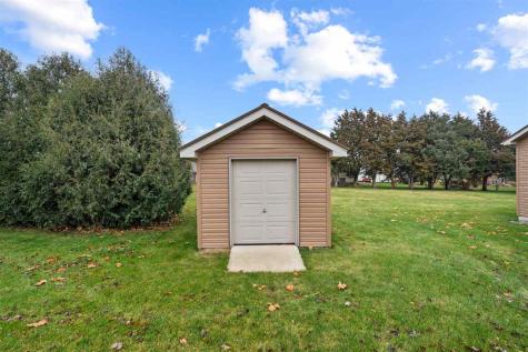 101 E 13th Street IA 50674