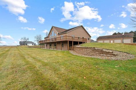 101 E 13th Street IA 50674