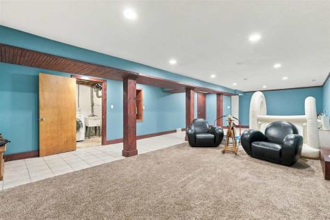 210 Water Street Urbana IA 52213