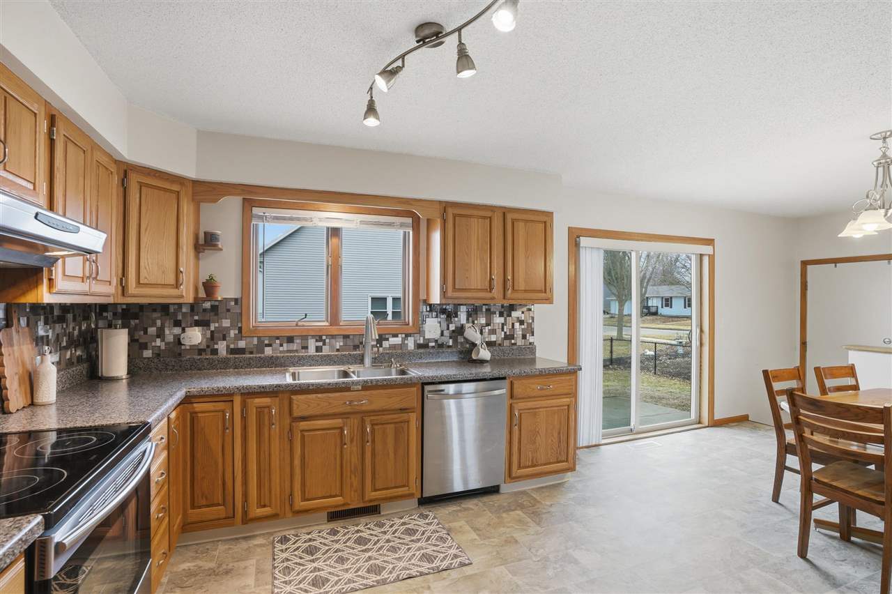890 Prairie Ridge Road North Liberty IA 52317