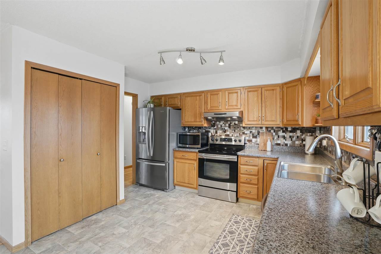 890 Prairie Ridge Road North Liberty IA 52317
